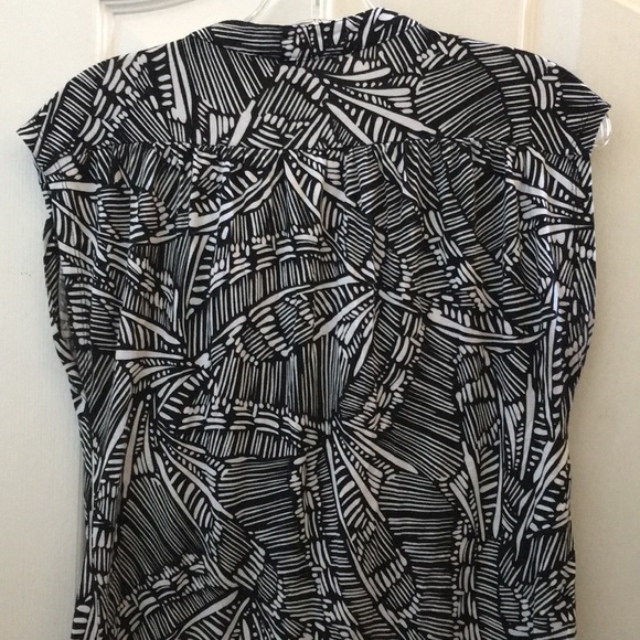 FINAL MARKDOWN Ladies’ cable & gauge Top (M) - Picture 12 of 13